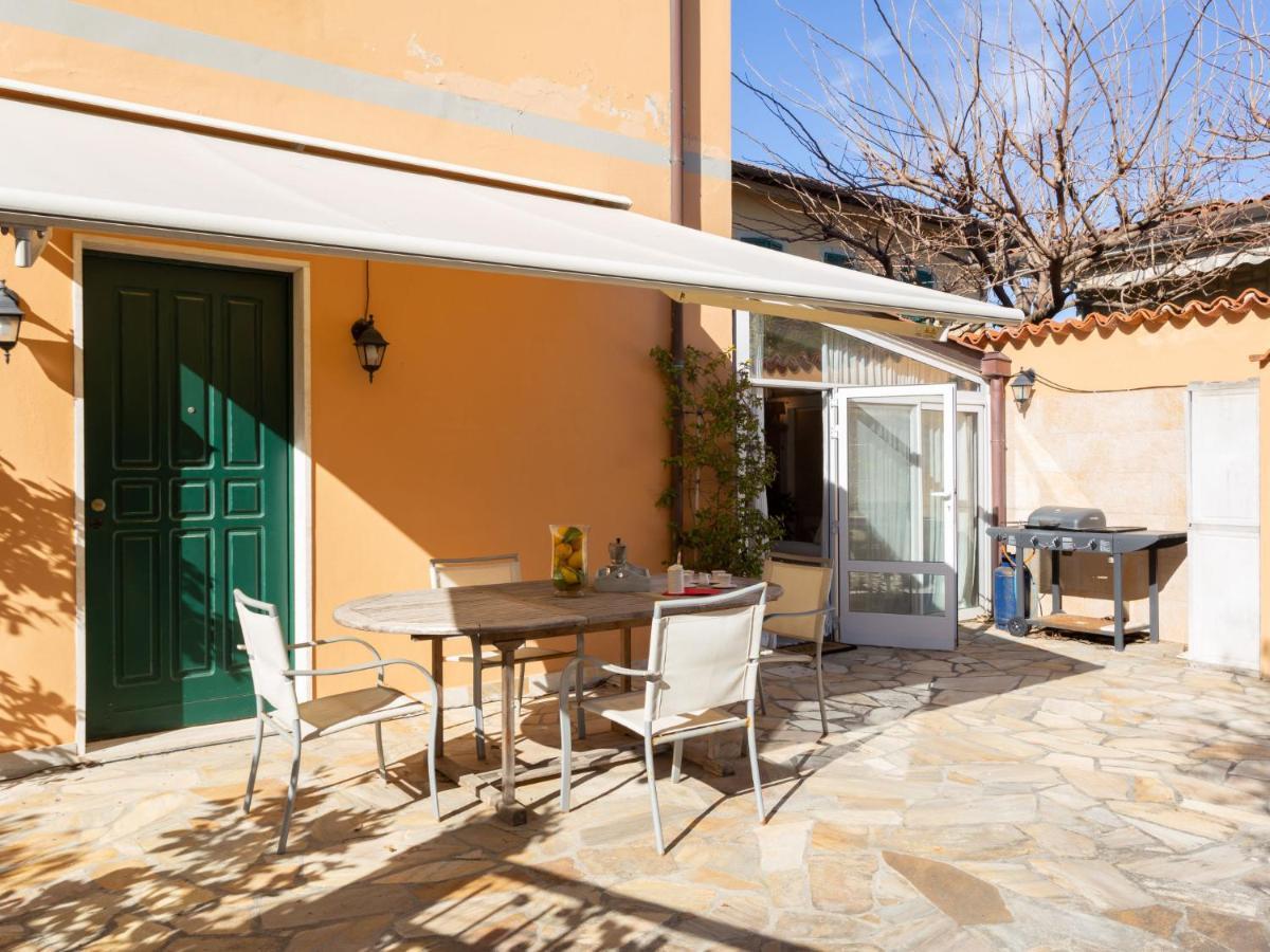 Holiday Home Stella Marina By Interhome Marina di Pietrasanta Luaran gambar